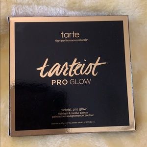 Tarte Pro Glow highlight and contour pallet